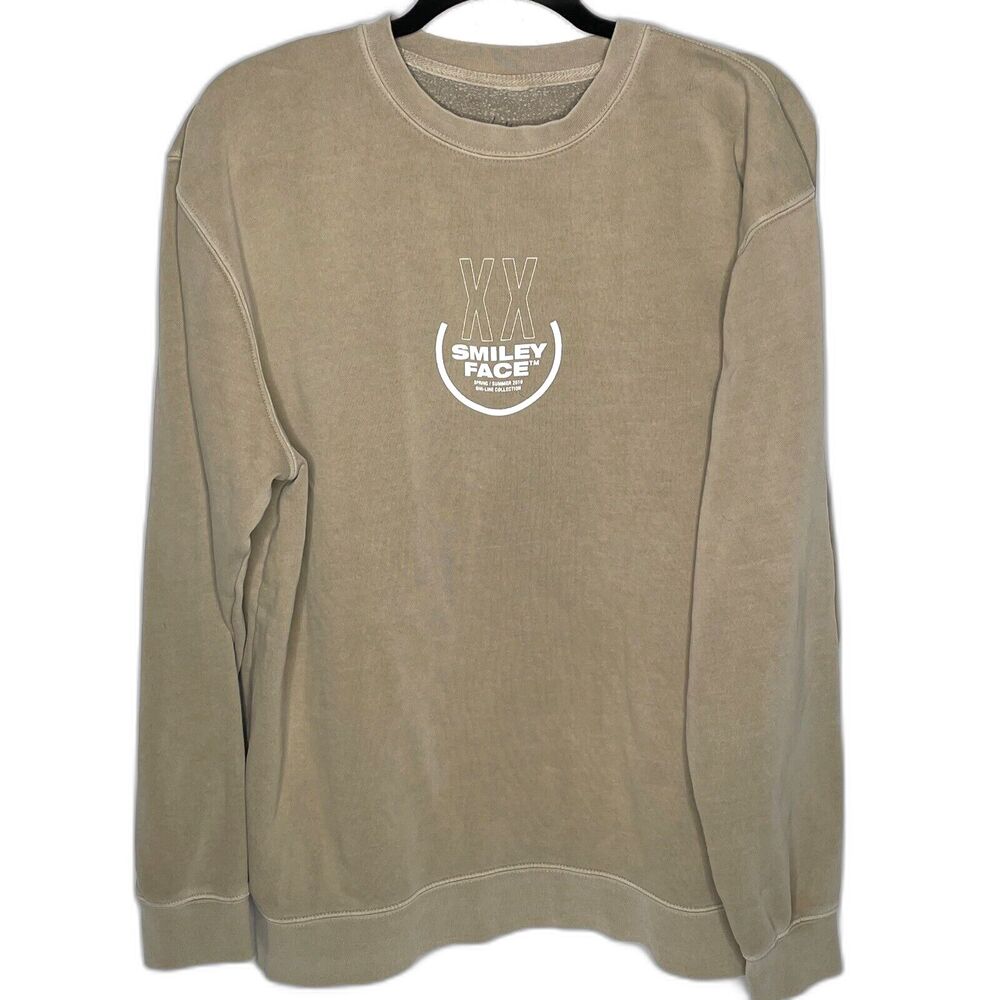 XX Smiley Face 2019 sweatshirt Size Large Tan Great youtuber